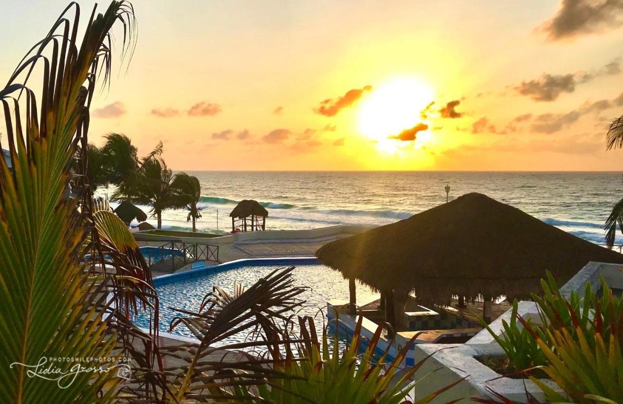 Cancun Beach Aparthotel Brisas Екстериор снимка